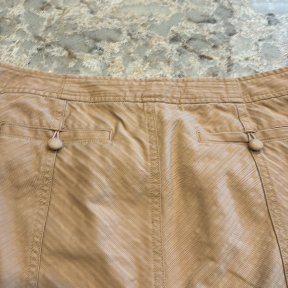 Black House/White Market knee length skirt in khaki, size 4 - Picture 7 of 8